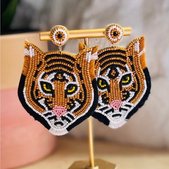 Beaded Tiger Earrings - Picture 2 of 2